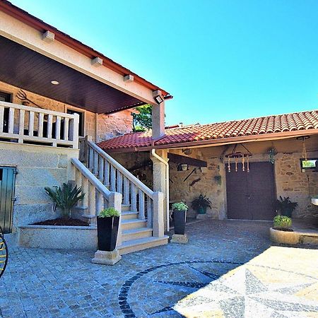 Galihost - A Casa Das Barreiras Meis Exterior photo