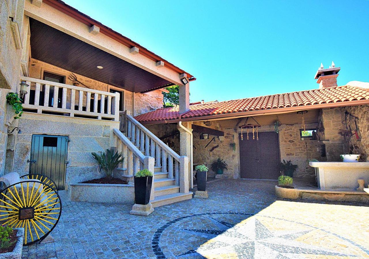 Galihost - A Casa Das Barreiras Meis Exterior photo
